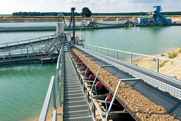 Schwimmende Fördersysteme - SWO Schiffswerft Oberelbe GmbH